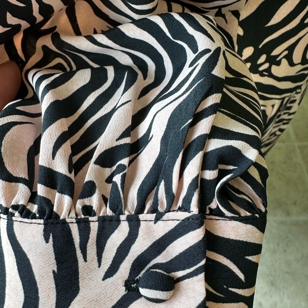 Topshop Black and Pink Patterned Dress - Picture 8 of 11